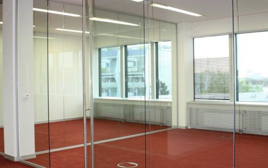 Moderne Büros dank flexibler Glaswände