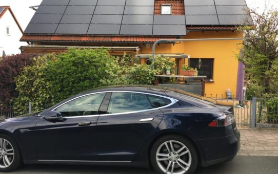 Tesla – SunPower – Solaranlage – Tanken und Autofahren mit voller Sonnenkraft