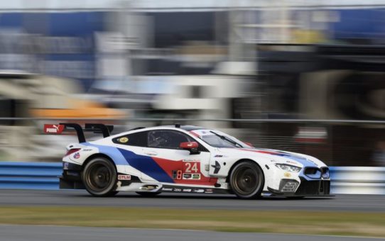 Podium für den BMW M4 GT4 bei der USA-Premiere - Joel Eriksson beim Race of Champions