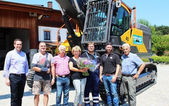 Auslieferung neuer Volvo Heavy Duty-Maschine spricht sich rum