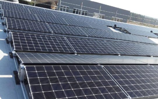 Neues Solarmodul von SunPower mit 405 Watt für Industrie und Gewerbe