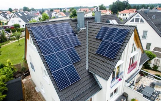 Solar - SunPower - Batteriespeicher - Tesla - iKratos - fuers Eigenheim