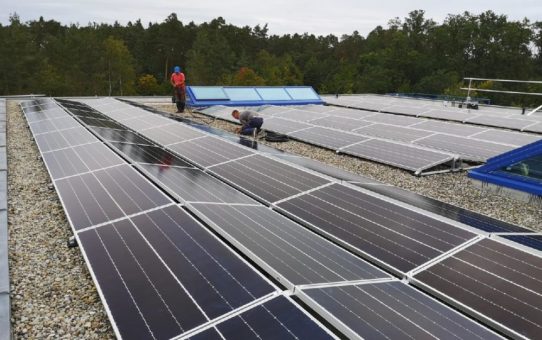 Solaranlage auf Flachdächern - so geht´s