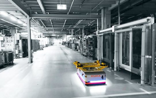 Intelligente Intralogistik in der Produktion: Auftrag von bayerischem Automobilhersteller für KUKA