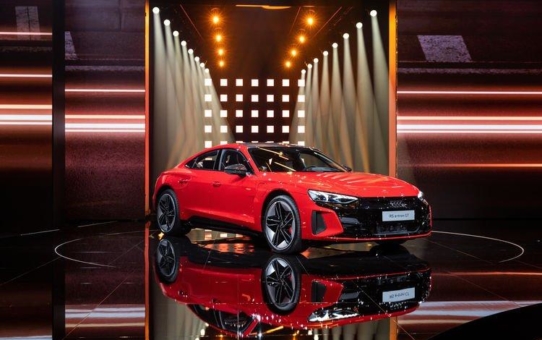 Dynamisch und hochkarätig: die Online-Weltpremiere des Audi e-tron GT