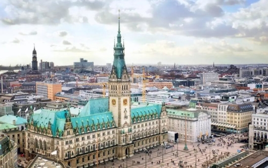 Photovoltaik-Pflicht in Hamburg, für Neubauten wie Bestandsgebäude