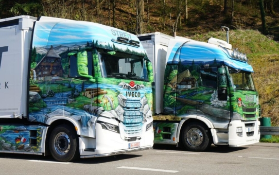 IVECO S-WAY 570 - ganz schön viel Holz