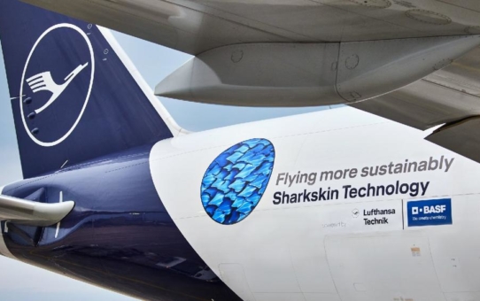 Die Natur als Vorbild: Lufthansa Group und BASF bringen Sharkskin-Technologie in Serie