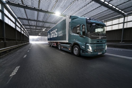 Volvo Trucks und DFDS setzen elektrische Lkw in der Lieferkette ein