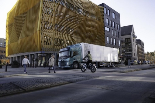 Für mehr Sicherheit - Volvo Trucks stattet elektrische Lkw mit speziellen akustischen Signalen aus