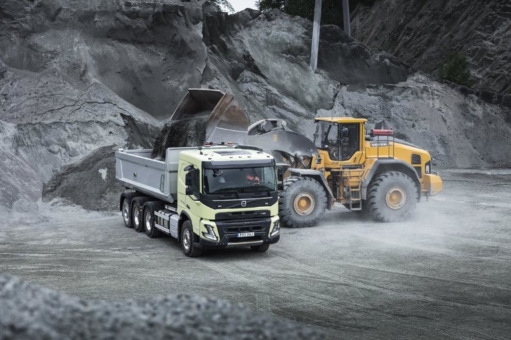 Volvo Trucks feiert zehnjährige Präsenz in der Bauindustrie