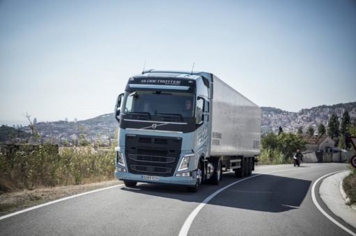 LNG-Lkw von Volvo Trucks bis 2023 von der Maut befreit