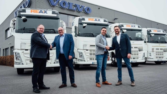 20 Volvo Trucks mit LNG-Antrieb für Spedition REAX