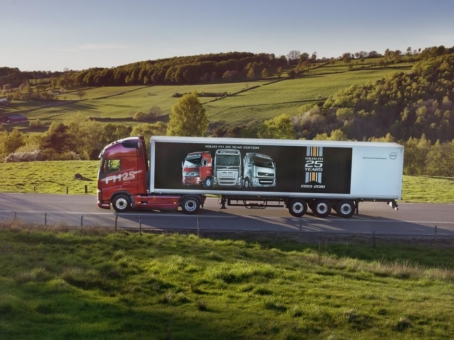 Verkaufsstart:  Volvo FH "25 Year" Sonderedition