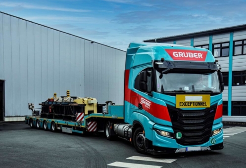 IVECO und Gruber Logistics: IVECO S-WAY LNG für Schwer- und Sondertransporte mit bis zu 50 Tonnen