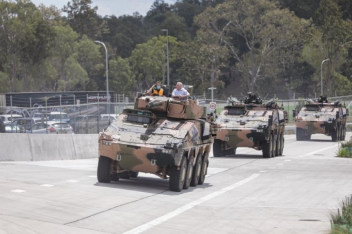 Rheinmetall eröffnet Militärfahrzeug-Kompetenzzentrum MILVEHCOE in Australien