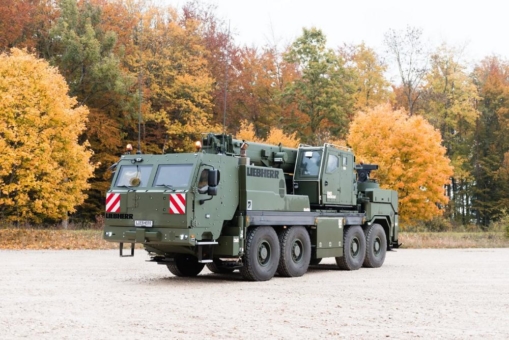 Großauftrag von Liebherr: Rheinmetall liefert geschützte Kabinen für neue Kranfahrzeuggeneration der Bundeswehr