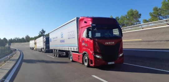 IVECO schließt ENSEMBLE-Projekt erfolgreich ab und macht einen weiteren Schritt in Richtung vernetztes und autonomes Fahren