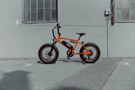 SNIPES überrascht mit exklusiver E-Bike Kollaboration in Zusammenarbeit mit URBAN DRIVESTYLE