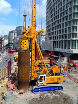 Inbetriebnahme der Elizabeth Line in London: Bauer maßgeblich am Bau von drei Stationen beteiligt