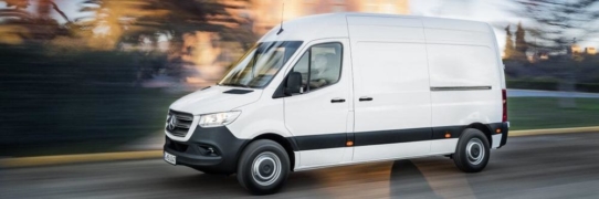 Flexible Miete bei Auftragsspitzen: Mercedes-Benz Van Rental intensiviert Geschäft mit Kurier-, Express- und Paketdienstleistern