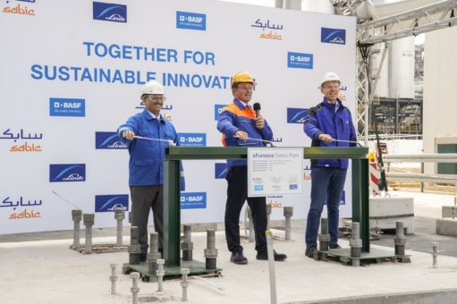 BASF, SABIC und Linde beginnen mit dem Bau der weltweit ersten Demonstrationsanlage für großtechnische elektrisch beheizte Steamcracker-Öfen