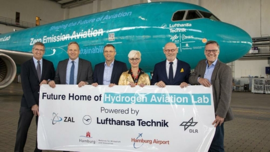 Ein zweites Flugzeugleben im Dienst der Wissenschaft - ein Airbus A320 wird Reallabor für Wasserstofftechnologie in Hamburg