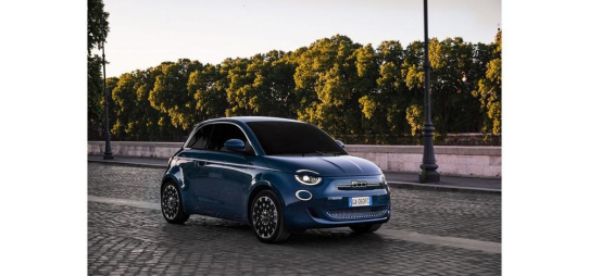 Sondermodell "la Prima" - neuer Fiat 500 jetzt auch als Limousine