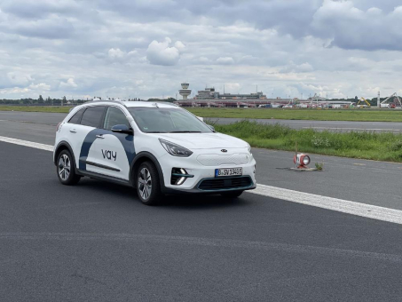 Ferngesteuerte Autos? Vay setzt bei der Sicherheit auf TÜV SÜD