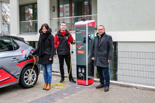 Neue E-Ladesäule in der Gutenbergstraße