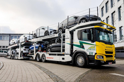 ARS Altmann nimmt ersten vollelektrischen Standard-Autotransporter "Scania P 25" in Betrieb