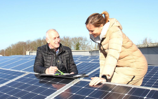 „Unternehmen sollten sich günstigen Solarstrom  sichern“