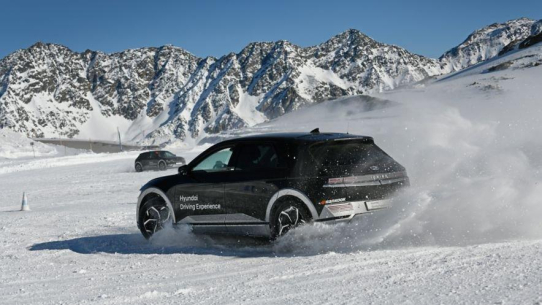 Elektrifizierte Hyundai Modelle sind die perfekten Begleiter im Winter