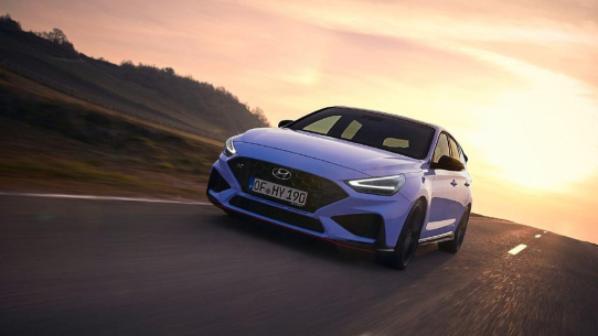 Neuer Hyundai i30 N: Grenzenloser Fahrspaß ab attraktiven 32.950 Euro