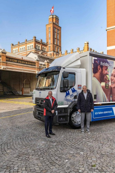 Renault Trucks übergibt den ersten von zwanzig Elektro-LKW an die Carlsberg-Gruppe