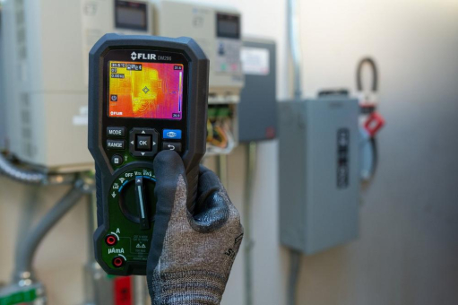 Teledyne FLIR präsentiert das infrarotgesteuerte Multimeter DM286 sowie die Strommesszangen CM57-2 und CM85-2