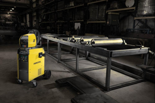 ESAB bringt die Fabricator-Serie der auf Invertertechnologie basierenden Schweissstromquellen für das Mig/Mag- und Stabelektrodenschweissen auf den Markt