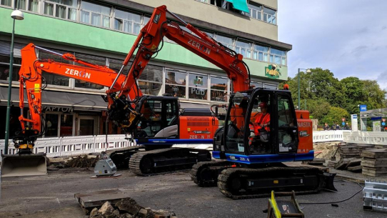 Schnellladen auf der Baustelle: Schweizer Elektrobagger in Oslo auf einer Zero Emission Baustelle