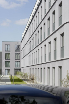 KALEIDO COLOR: Brillante Fensterfarben für ein farbenfrohes Studentenleben