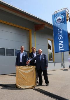 TÜV SÜD eröffnet neues Labor in Straubing