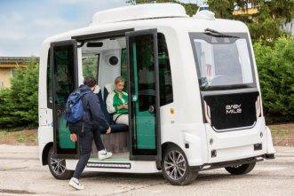 Selbstfahrende Kleinbusse: Streckenbegehung vom Ilmenauer Bahnhof zur TU Ilmenau