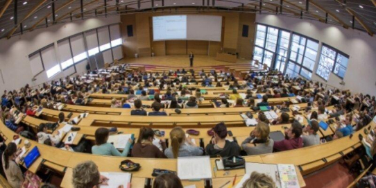 Erfolgreiche hybride Blockvorlesung „Angewandte Galvanotechnik“