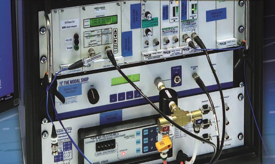 Modulares Kalibriersystem für Beschleunigungssensoren und Mikrofone