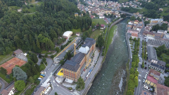 San Pellegrino Therme: Von einer farbenfrohen Vergangenheit in eine hell erleuchtete Zukunft