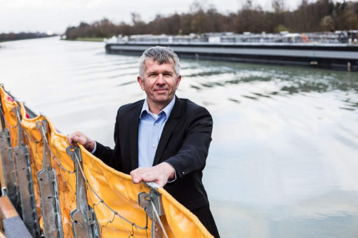 Aquaburg Hochwasserschutz GmbH aus Münster gewinnt Effizienz-Preis NRW für innovative und ressourcenschonende Hochwasserschutzwand