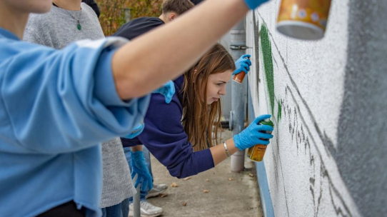 Naturwissenschafts- und Kunstunterricht im Blockheizkraftwerk der Stadtwerke Weimar