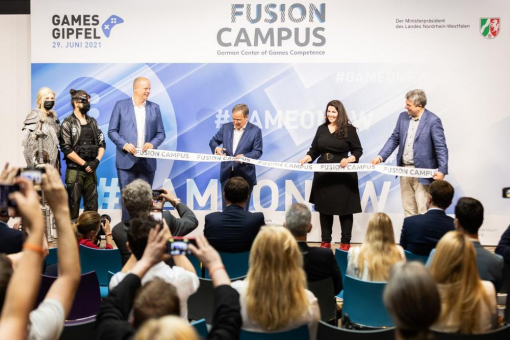 Ministerpräsident Armin Laschet eröffnet in Düsseldorf den "Fusion Campus"