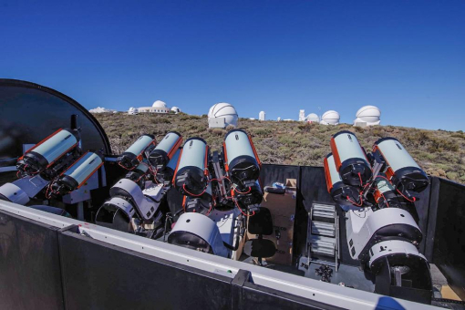 Neuer Meilenstein in der globalen Asteroiden-Frühwarnung: Baader Planetarium realisiert IAC-ATLAS System am Teide-Observatorium